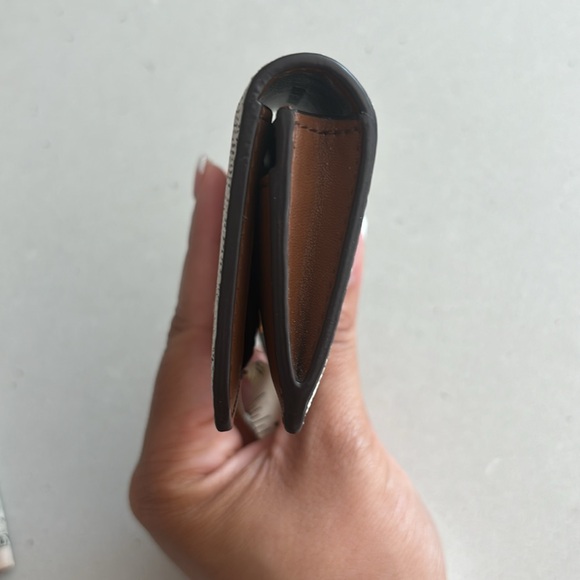 GUC Michael Kors Wallet - Picture 7 of 12